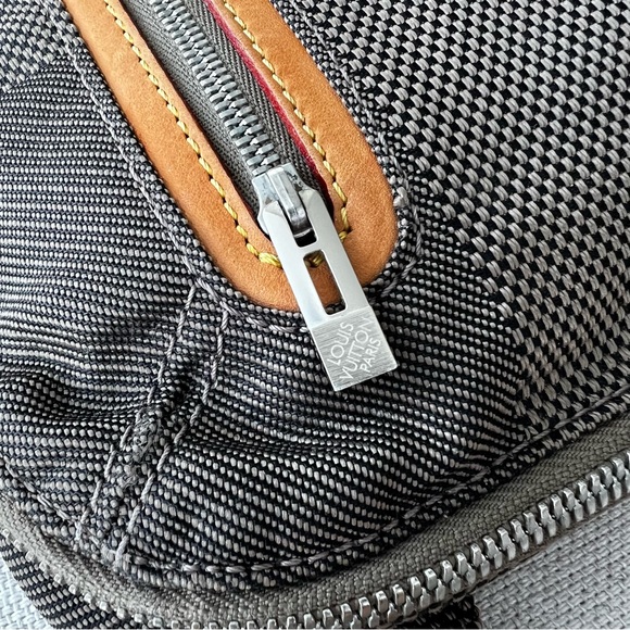 LOUIS VUITTON Damier Geant Archer Terre - Picture 4 of 9